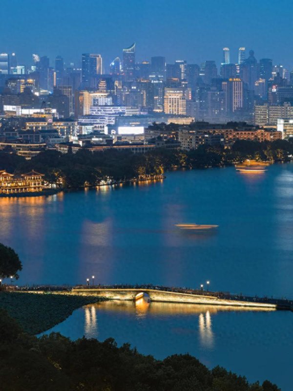 牛盈宝 郑州人去了趟杭州与嘉兴，直言不讳，杭州人与嘉兴人差别真挺大的